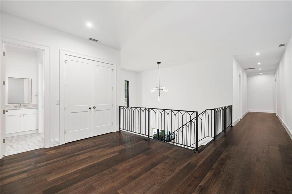 2585 Old Sewell Road Marietta, GA 30068 - Photo 36 of 47