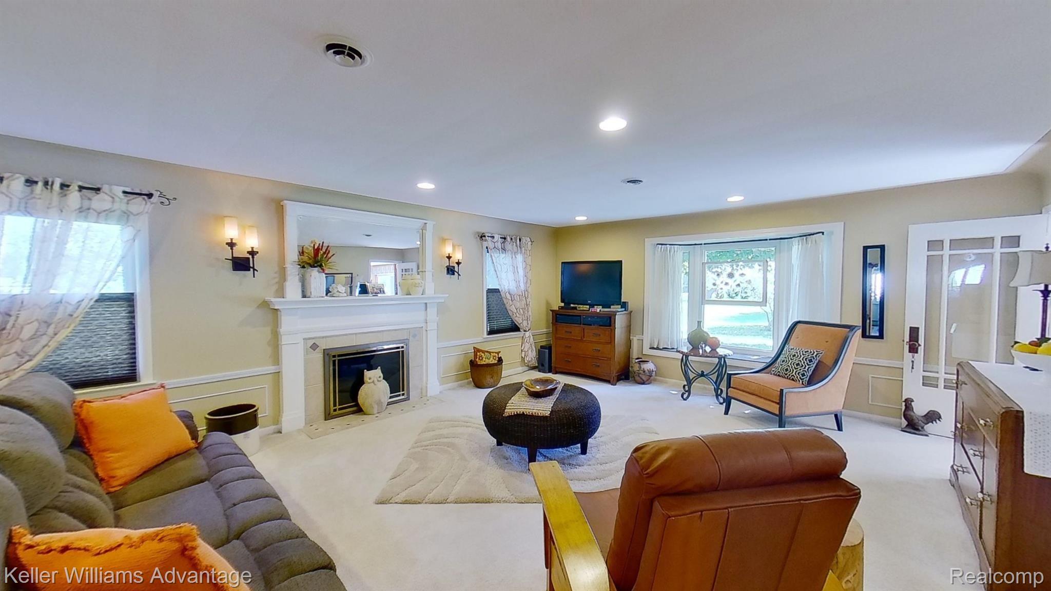 2344 Hannan Road Canton, MI 48188 - Photo 3 of 40 HannanRd_2344_Living_02.jpg