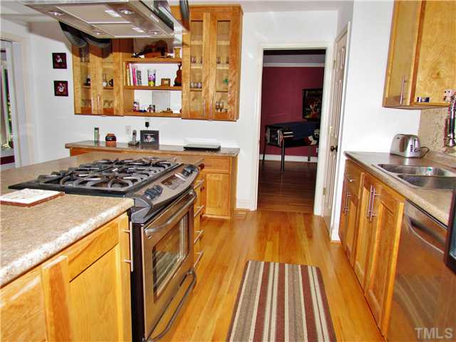 5013 Elaine Avenue Raleigh, NC 27616 - Photo 7 of 25 Kitchen