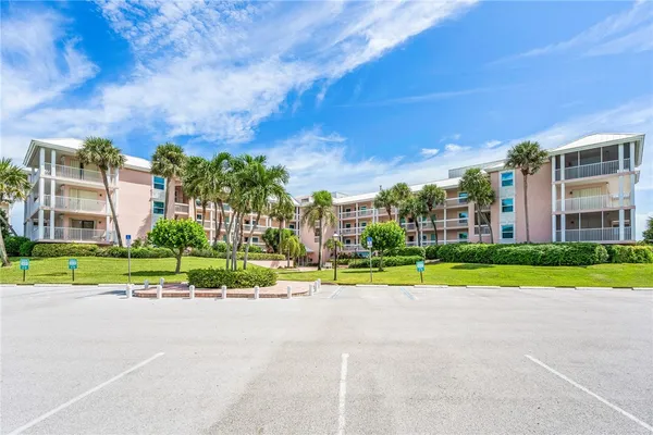 $12,500 | 8830 South Sea Oaks Way, Unit 302, Vero Beach, FL 32963