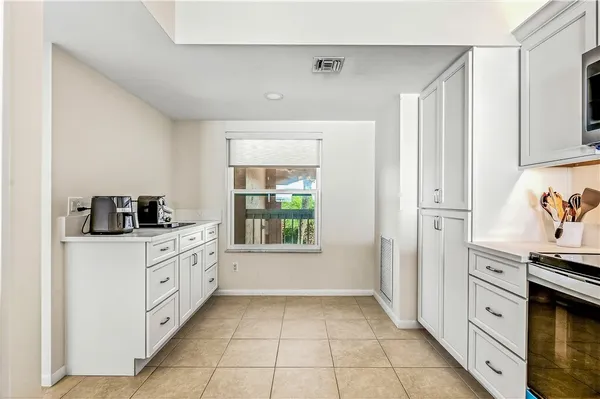 $12,500 | 8830 South Sea Oaks Way, Unit 302, Vero Beach, FL 32963