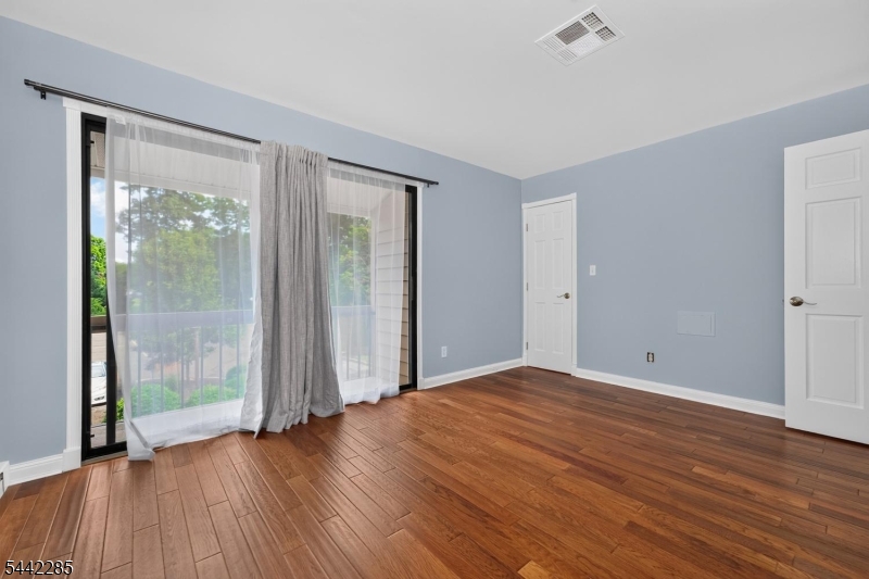 91 North Slope Clinton, NJ 08809 - Photo 21 of 25