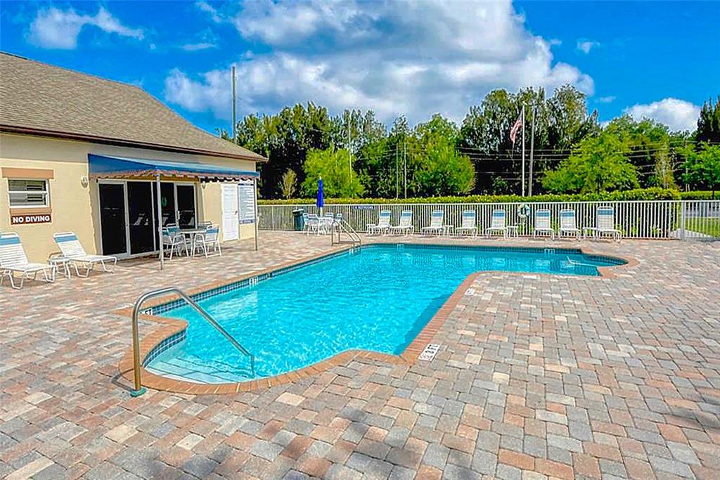 960 Starkey Road, Unit 1502 Largo, FL 33771 - Photo 35 of 36 a view of a house with swimming pool