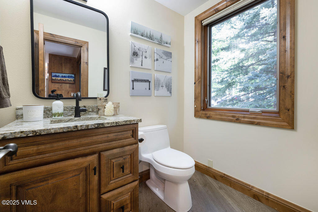 775 Potato Patch Drive, Unit E Vail, CO 81657 - Photo 6 of 26 2506_775_potato_patch_dr_e_interior_bath