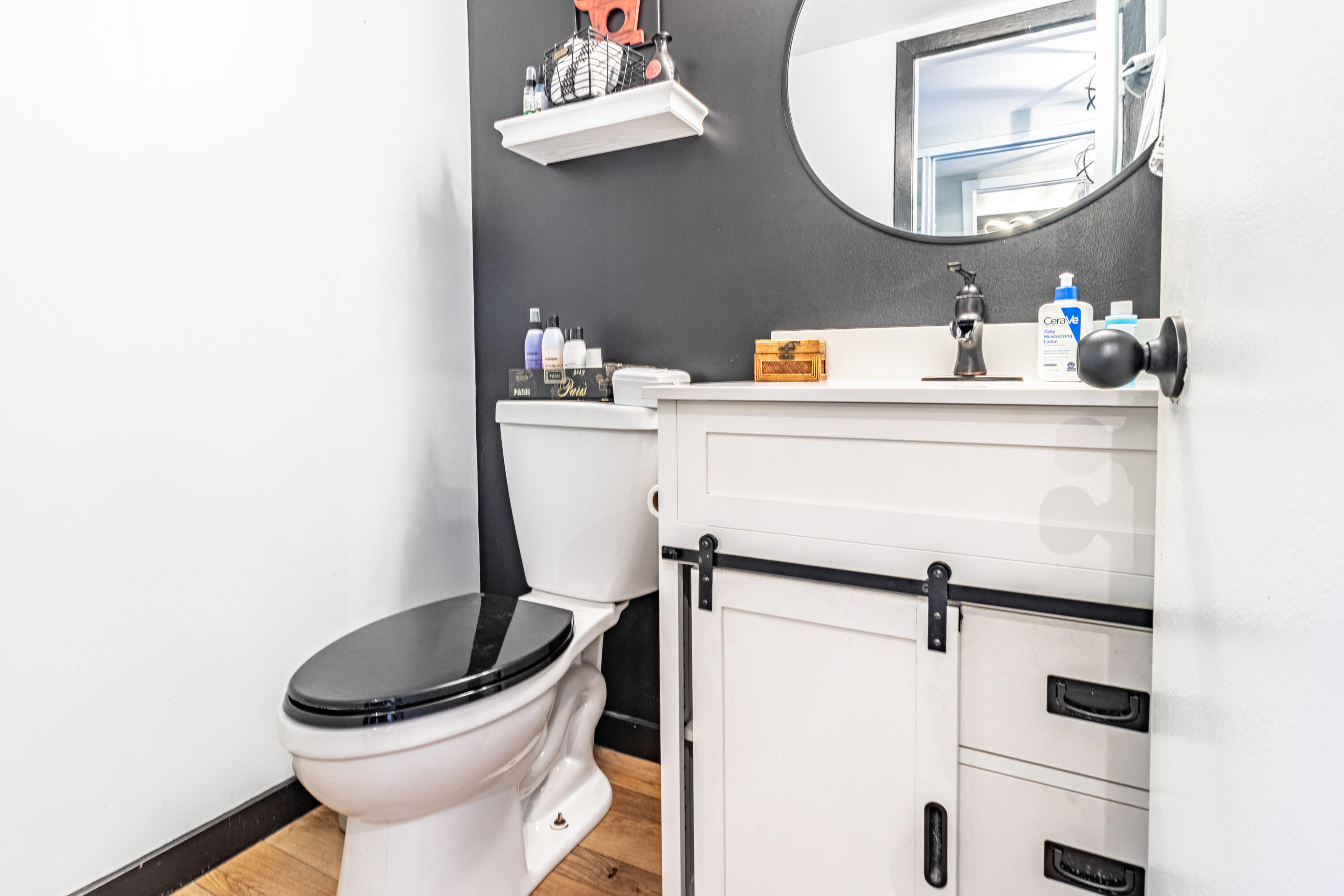 34 Suffolk Way Boca Raton, FL 33434 - Photo 10 of 19 Half Bathroom