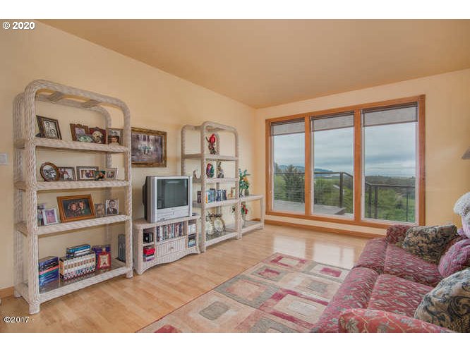 35800 Fisher Road Pacific City, OR 97135 - Photo 16 of 24 Gallery Image 16