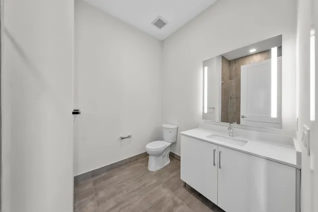 $3,900 | 121 34th Street, Unit 508, Union City, NJ 07087