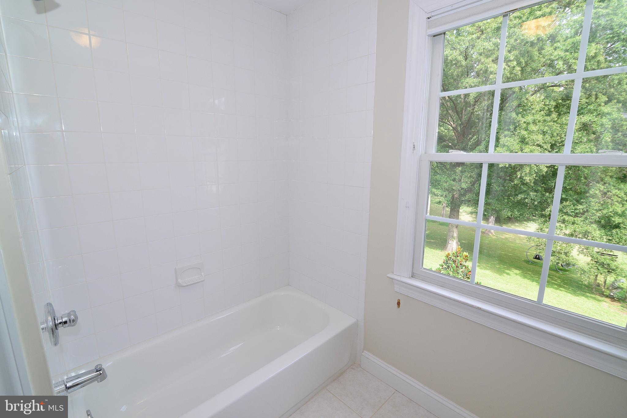 8134 Stacey Road Alexandria, VA 22308 - Photo 29 of 48 Bathroom 2