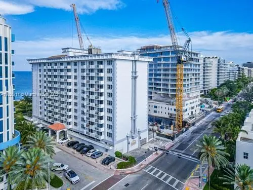 $3,000 | 9195 Collins Avenue, Unit 1006, Surfside, FL 33154