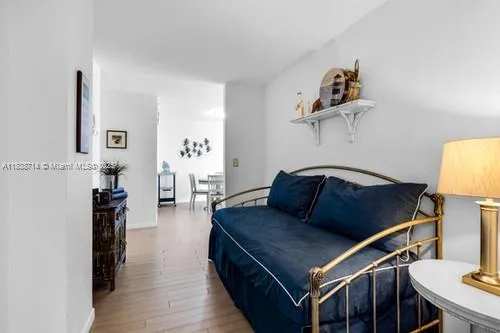 $3,000 | 9195 Collins Avenue, Unit 1006, Surfside, FL 33154