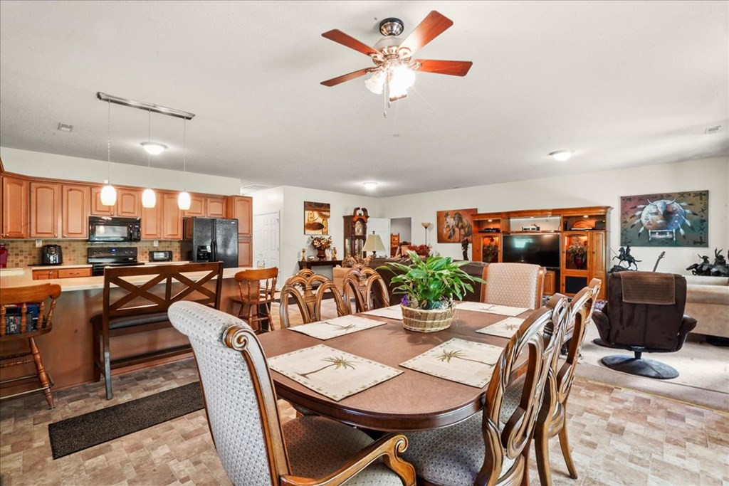 1098 Winding Pond Road Manning, SC 29102 - Photo 5 of 42 Gallery Image 5