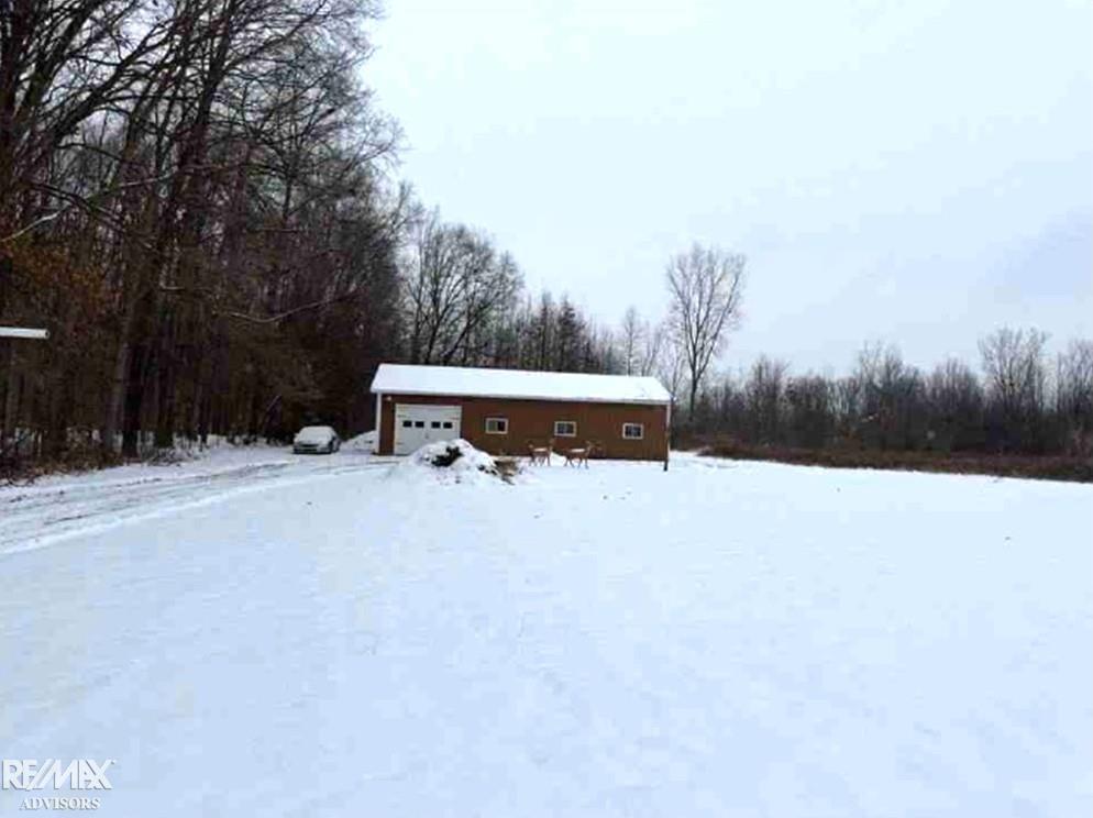 6884 Plank Road Marine City, MI 48039 - Photo 13 of 16 50168217-0992c655-4b79-45b6-9d42-bd552f8e21f9.JPG