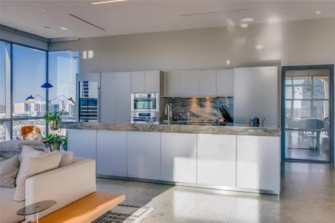 $2,750,000 | 1717 Arts Plaza, Unit 1915, Dallas, TX 75201