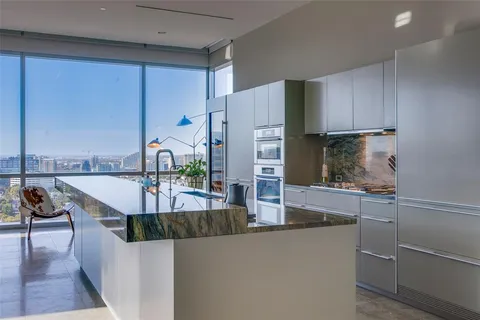 $2,750,000 | 1717 Arts Plaza, Unit 1915, Dallas, TX 75201