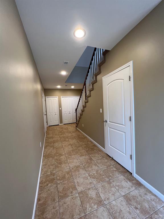 2030 Decker Road Walled Lake, MI 48390 - Photo 4 of 27