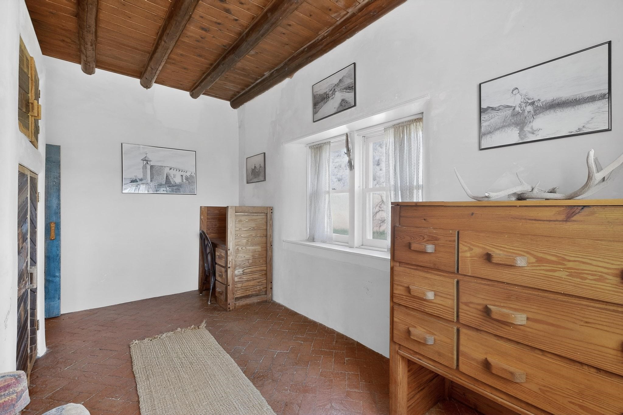442 Los Pinos Road Santa Fe, NM 87507 - Photo 56 of 70