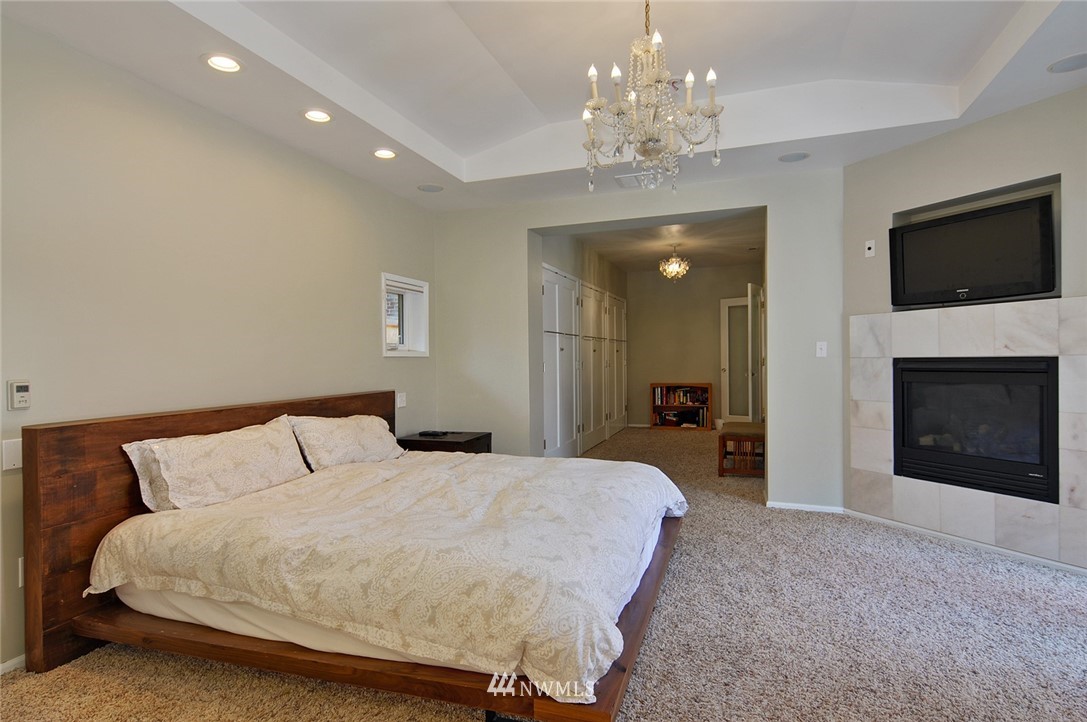 915 Rucker Avenue Everett, WA 98201 - Photo 12 of 25 Gallery Image 12