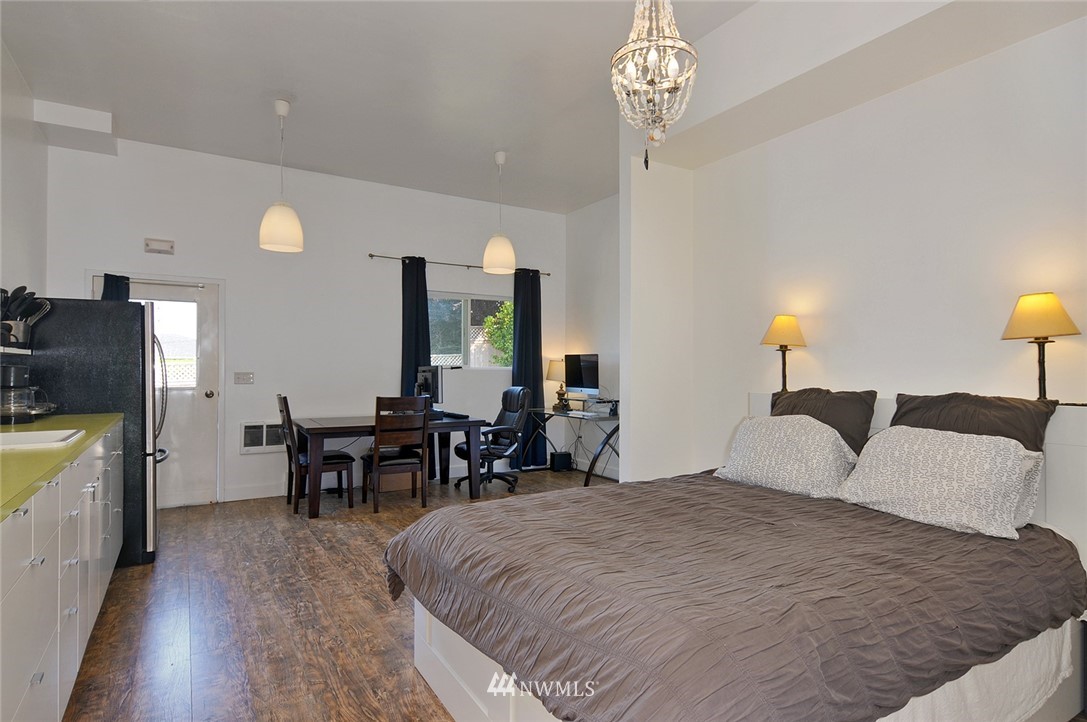 915 Rucker Avenue Everett, WA 98201 - Photo 23 of 25 Gallery Image 23
