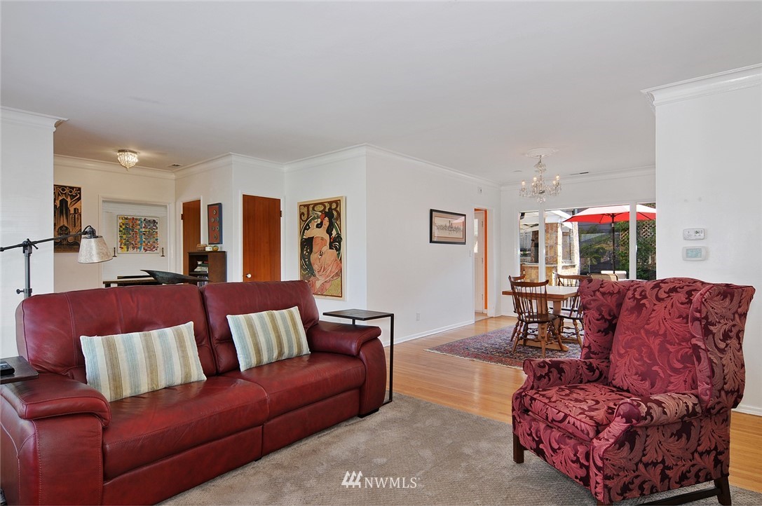 915 Rucker Avenue Everett, WA 98201 - Photo 5 of 25 Gallery Image 5