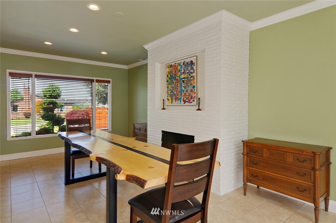 915 Rucker Avenue Everett, WA 98201 - Photo 10 of 25 Gallery Image 10