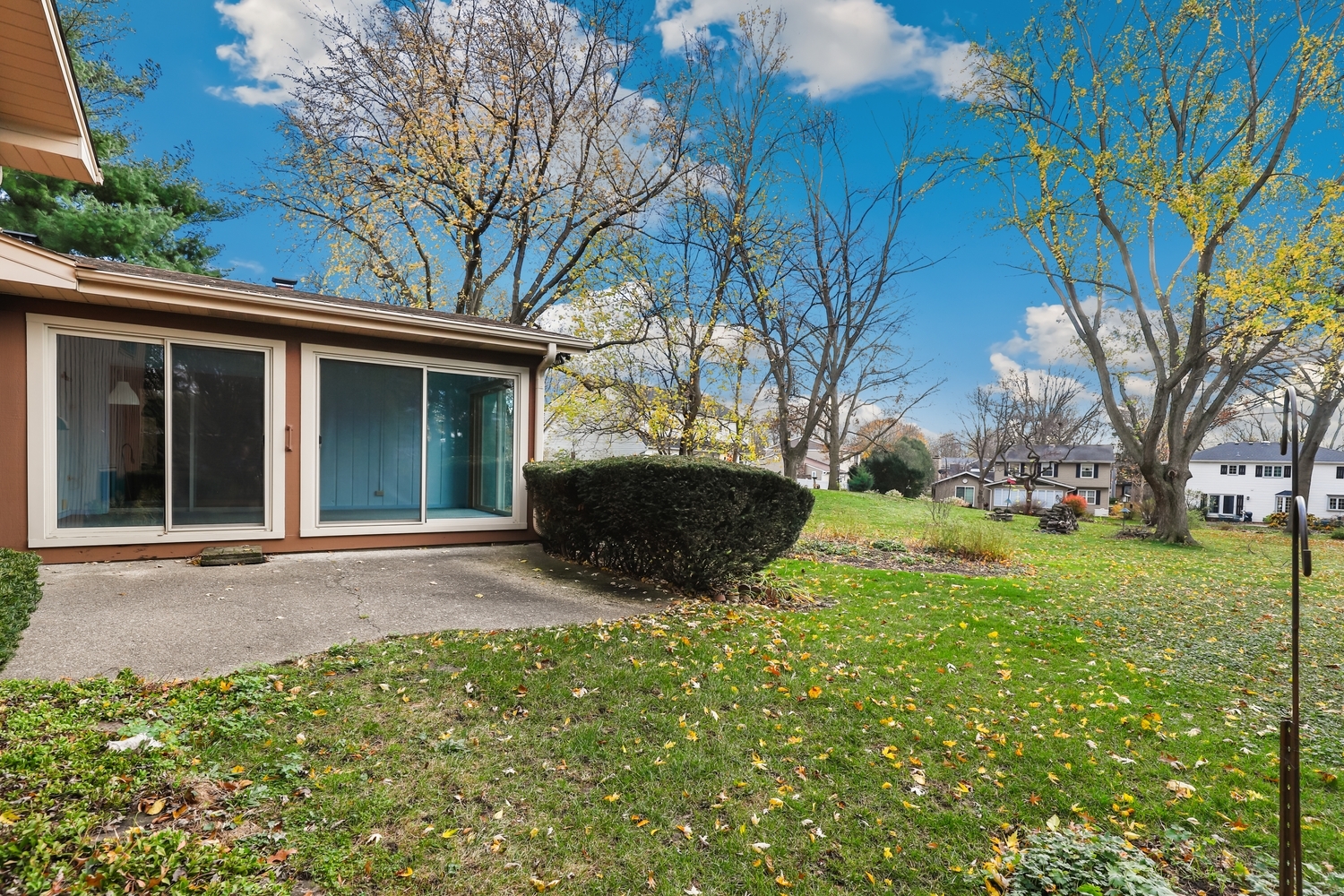 808 Burning Tree Lane Naperville, IL 60563 - Photo 28 of 34 a view of backyard with barbeque grill and a large tree