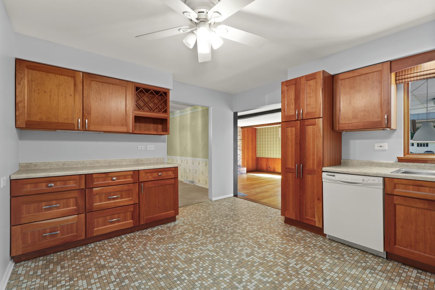 808 Burning Tree Lane Naperville, IL 60563 - Photo 10 of 34 a spacious bathroom with a granite countertop sink and a mirror