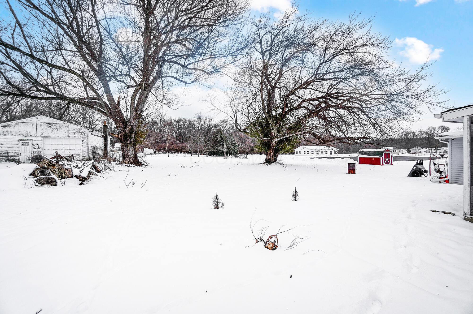 2504 Hilldale Road Springfield, OH 45505 - Photo 25 of 26 025