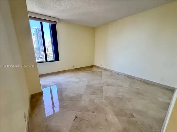 $4,950 | 520 Brickell Key Drive, Unit A2015, Miami, FL 33131