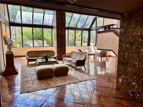 $4,950 | 520 Brickell Key Drive, Unit A2015, Miami, FL 33131