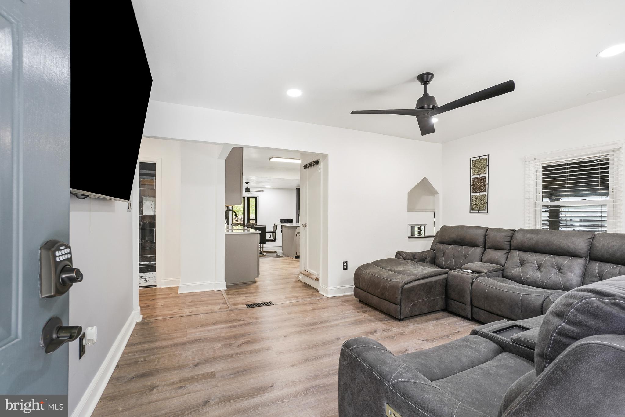 4313 Ivy Glen Road Silver Spring, MD 20906 - Photo 4 of 33 Living room with updated floors!