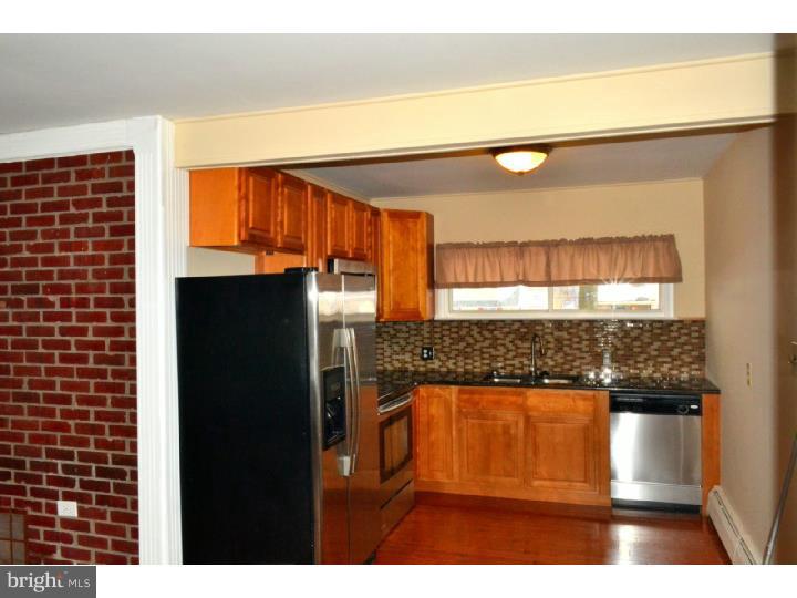 43 Idolstone Road Levittown, PA 19057 - Photo 22 of 25 Kitchen