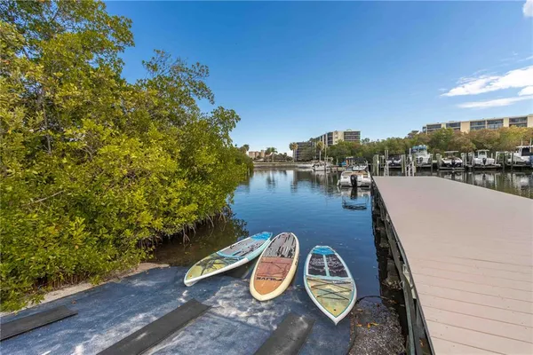 $327,800 | 2621 Cove Cay Drive, Unit 1003, Clearwater, FL 33760