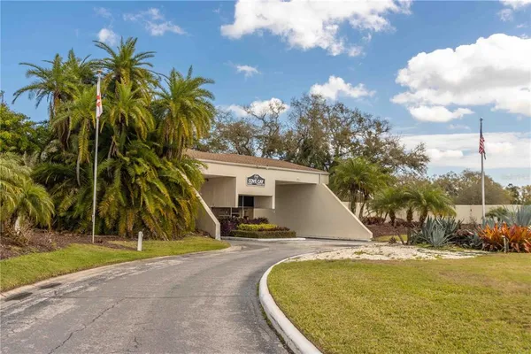 $327,800 | 2621 Cove Cay Drive, Unit 1003, Clearwater, FL 33760