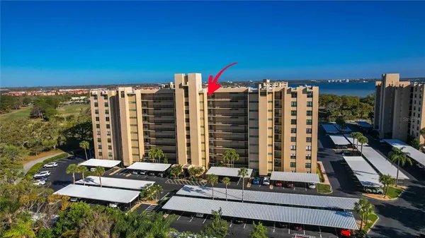 $327,800 | 2621 Cove Cay Drive, Unit 1003, Clearwater, FL 33760