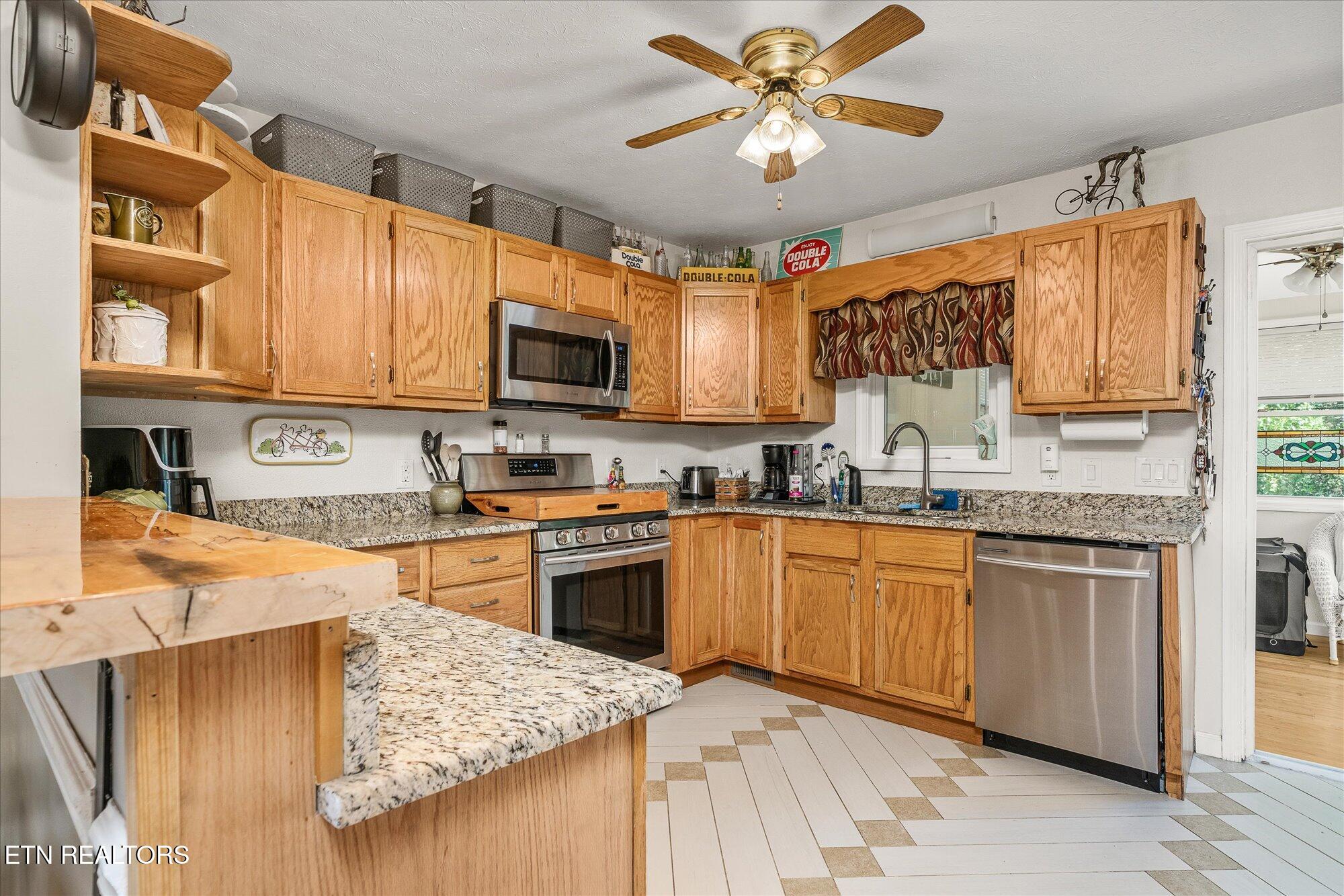 207 Hayes Road Crossville, TN 38555 - Photo 8 of 20 66-207 Hayes Rd_098_TNPC