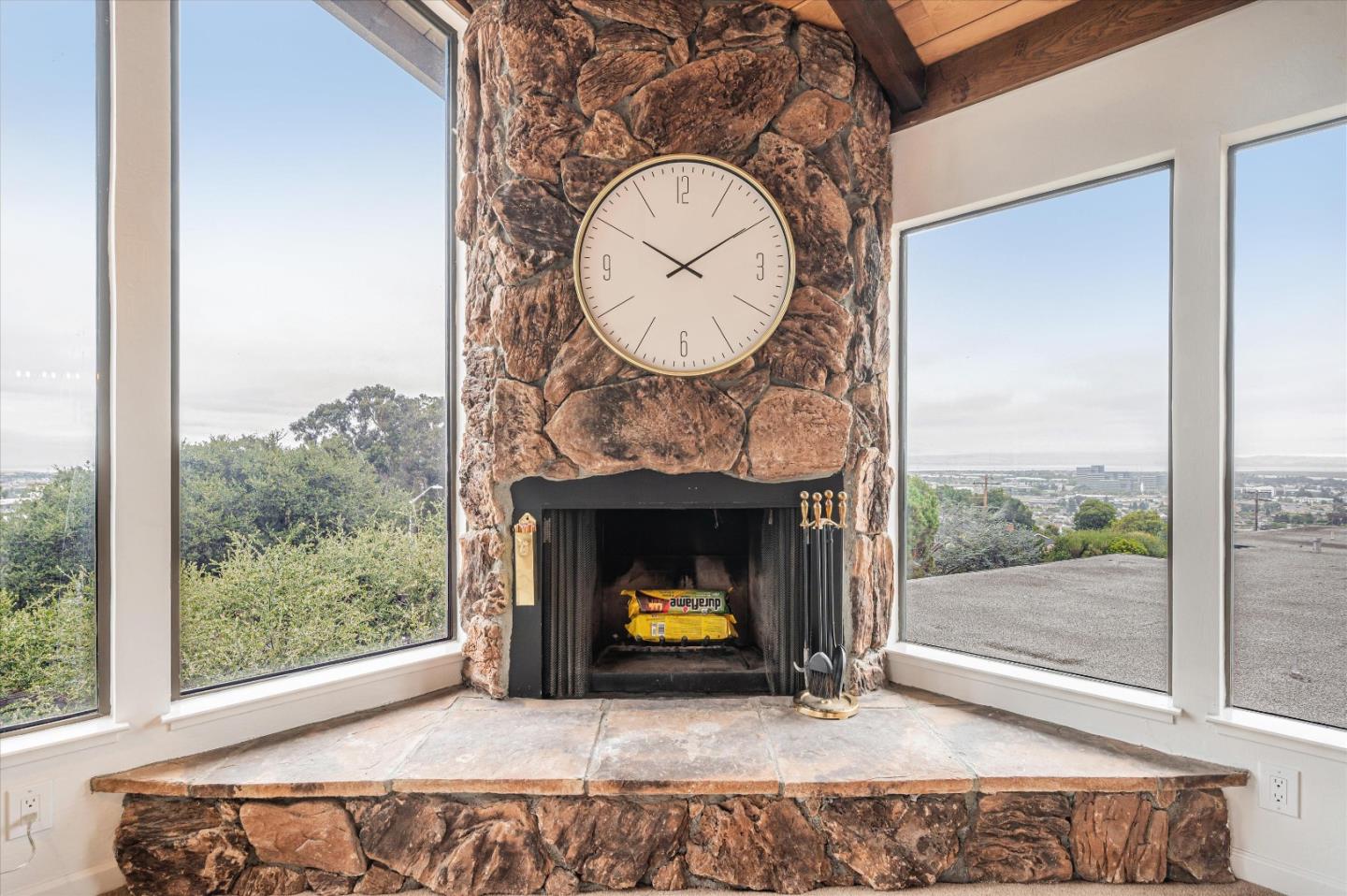 400 Middle Road Belmont, CA 94002 - Photo 11 of 51 Gallery Image 11