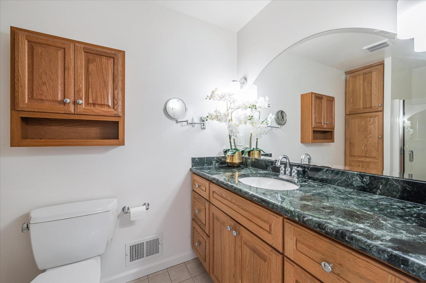 400 Middle Road Belmont, CA 94002 - Photo 33 of 51 Gallery Image 33