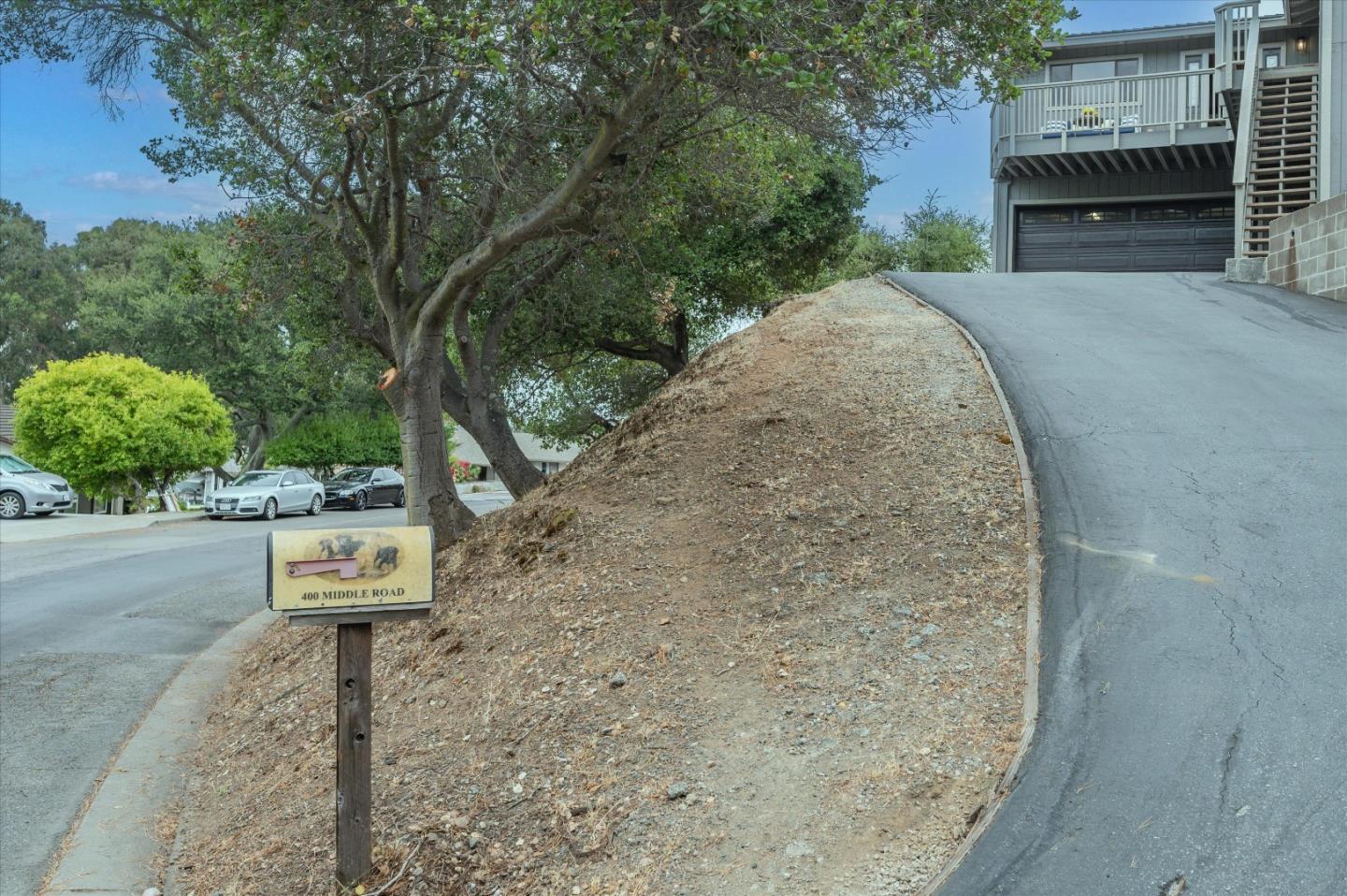 400 Middle Road Belmont, CA 94002 - Photo 5 of 51 Gallery Image 5