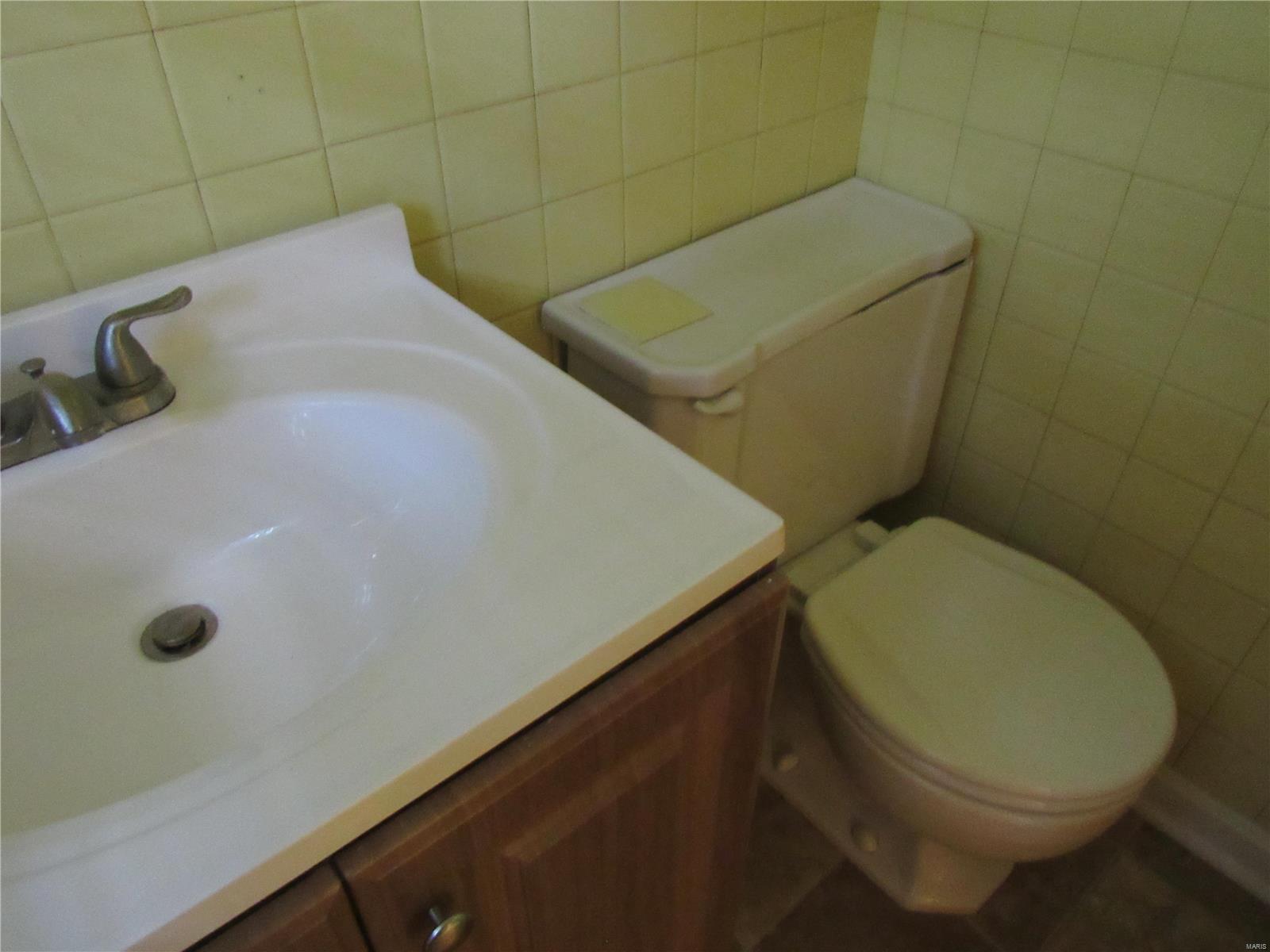3027 Edwards Street Alton, IL 62002 - Photo 19 of 23 Gallery Image 19