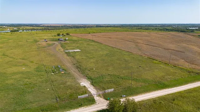 $178,000 | 323 HCR 3221, Penelope, TX 76676