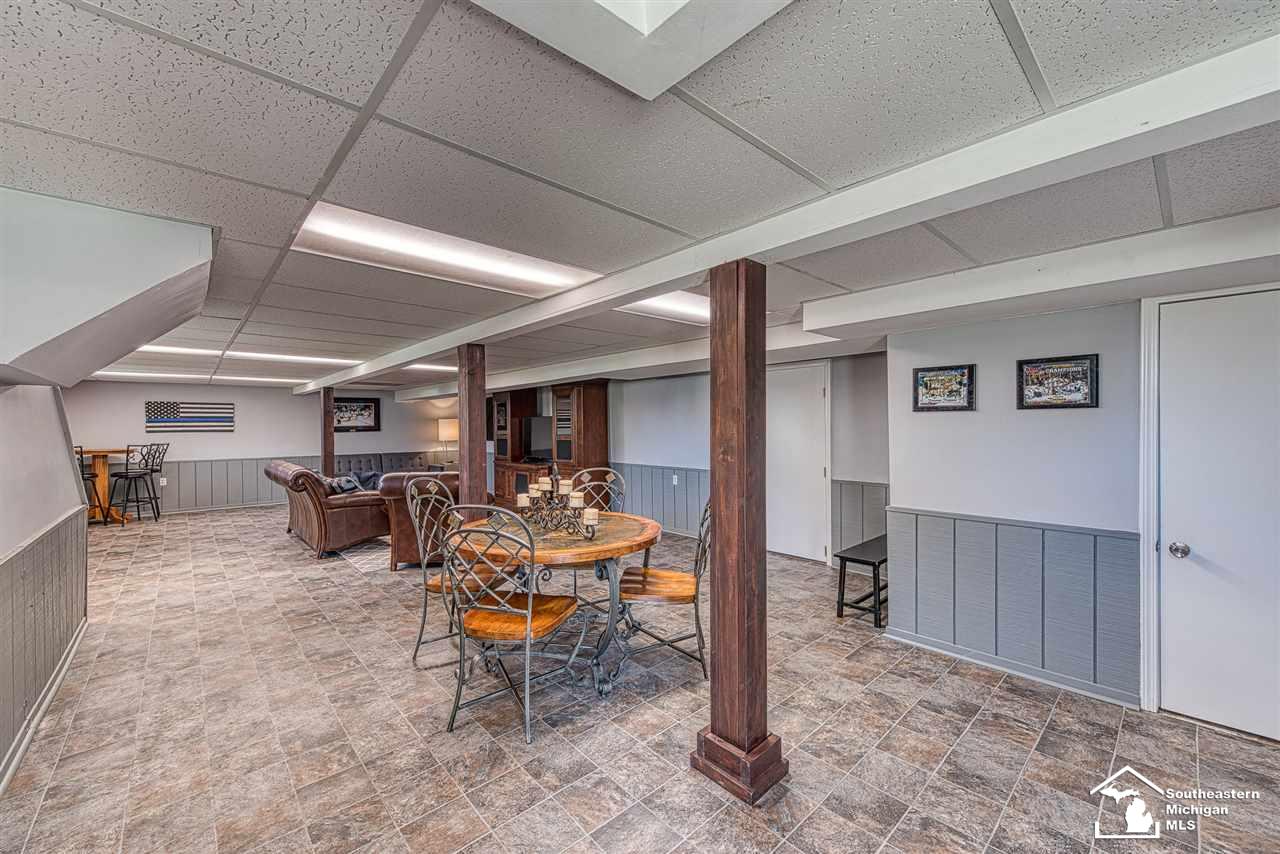 22498 Waltz Road New Boston, MI 48164 - Photo 18 of 24