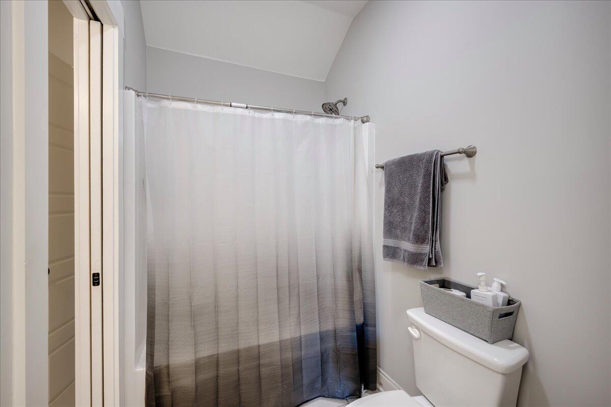 1044 Bartram Ridge Evans, GA 30809 - Photo 22 of 65 Guest Bath 1 - Main