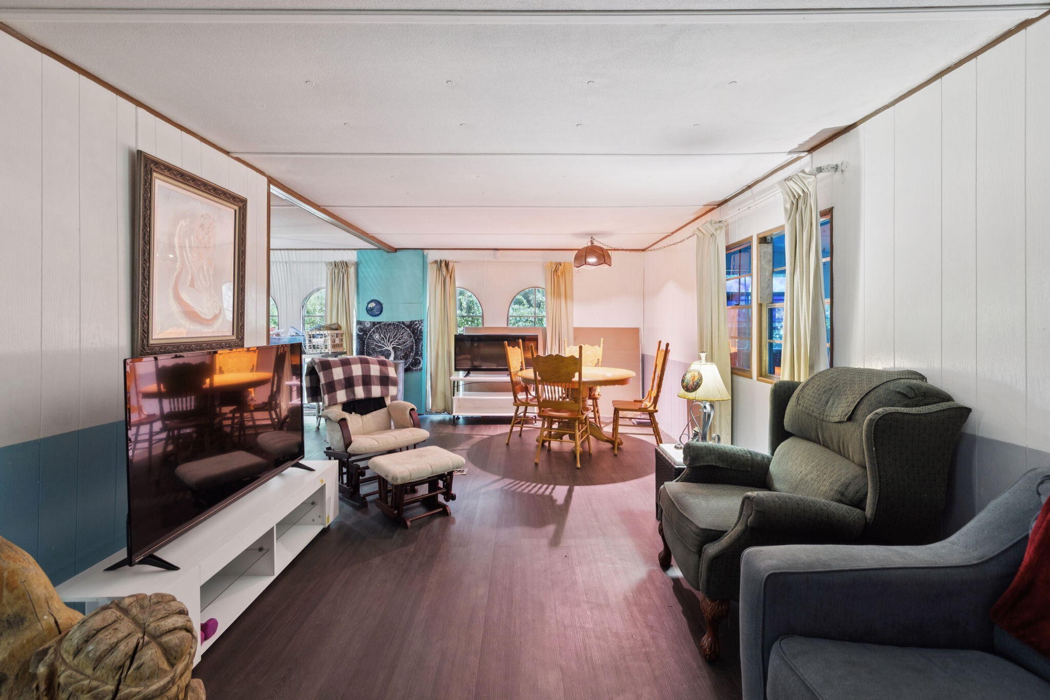7503 Davis Mill Road Harrison, TN 37341 - Photo 10 of 33 a living room with furniture and a large window