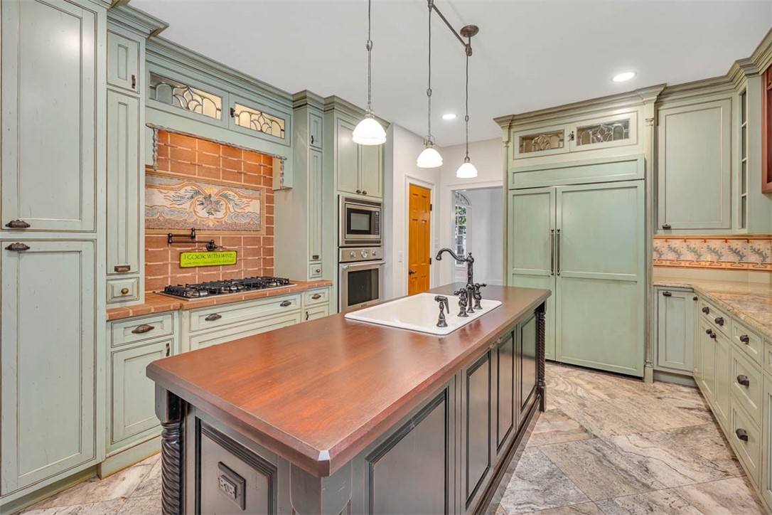 210 Settlers Road St. Simons Island, GA 31522 - Photo 19 of 61