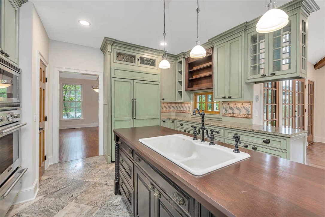 210 Settlers Road St. Simons Island, GA 31522 - Photo 20 of 61