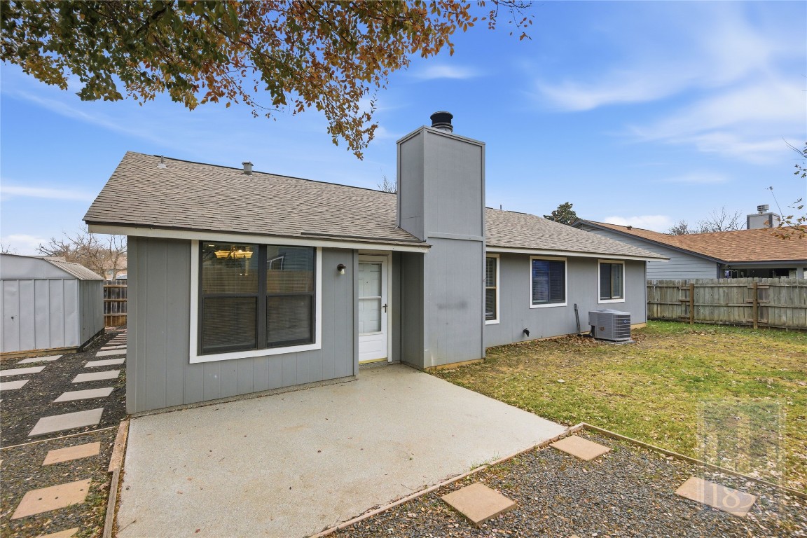 401 Oakridge Pass Cedar Park, TX 78613 - Photo 17 of 24