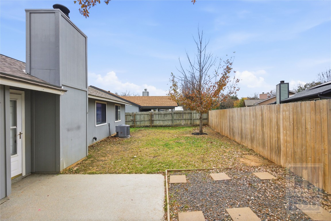 401 Oakridge Pass Cedar Park, TX 78613 - Photo 18 of 24