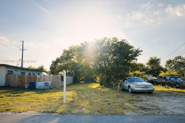 a house view with a sitting space