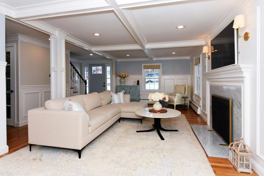 77 Outlook Road Wakefield, MA 01880 - Photo 13 of 41 Gallery Image 13