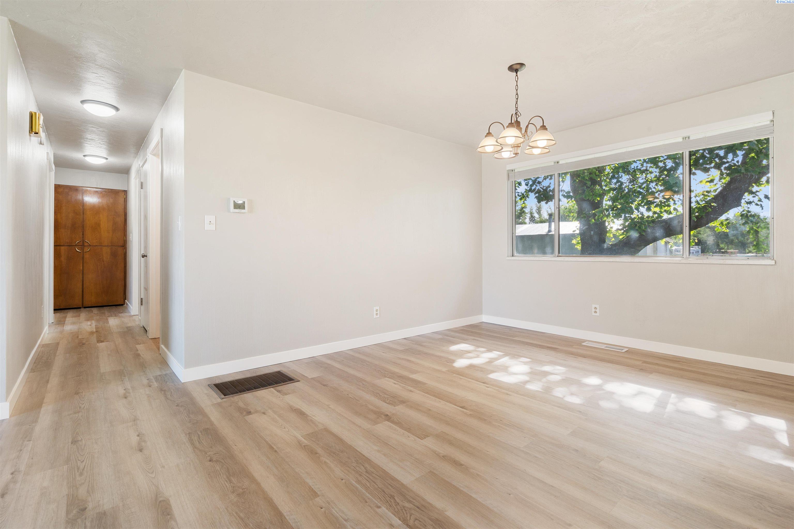22604 South Haney Road Kennewick, WA 99337 - Photo 5 of 27 Gallery Image 5
